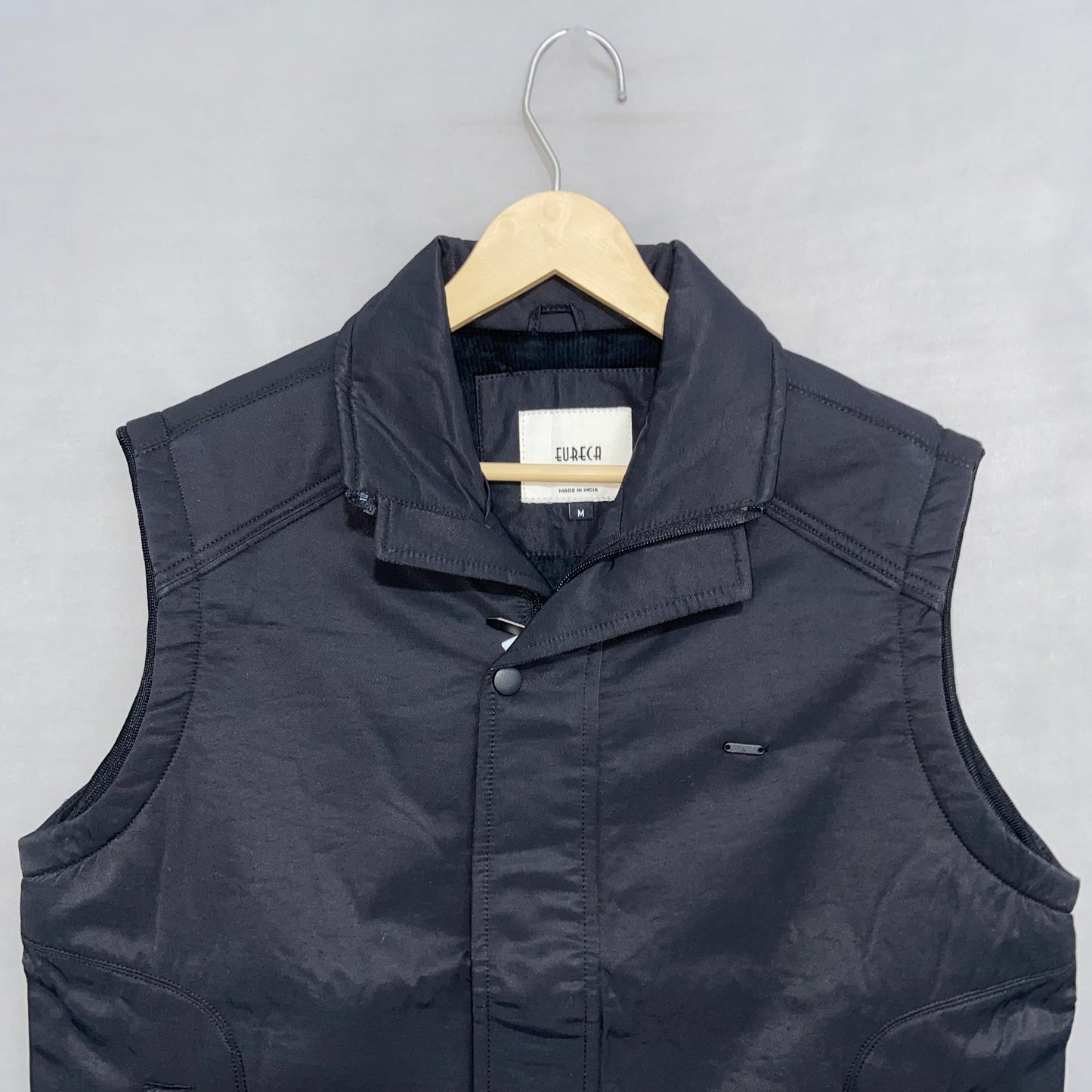 Men's Tailored Cotton Sleeveless Jacket